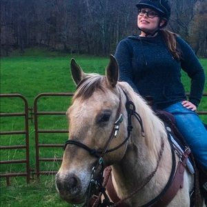 Meet your Posher, Meaghan